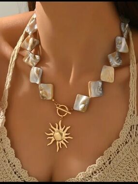 Chunky Shell Necklace for Women Golden Sunshine Pendant lWith Front Toggle Clasp